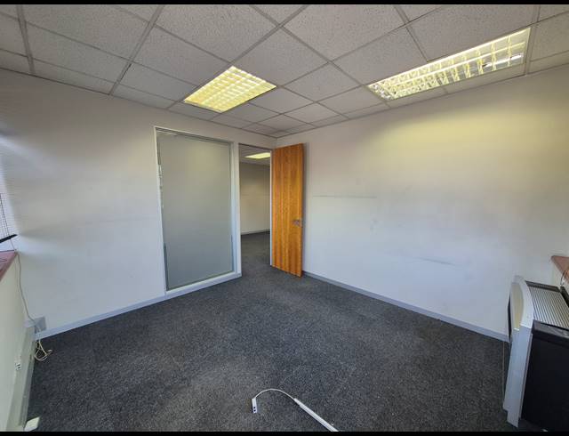 190M² OFFICE TO LET IN SANDTON CENTRAL